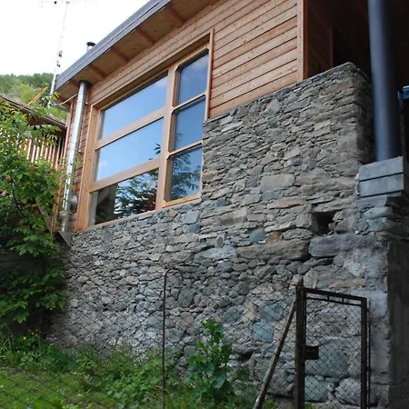 Шале Maison Grivon Chalet Nel Borgo Di Charvensod Аоста